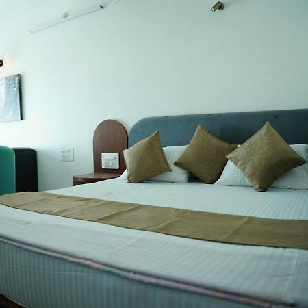 The Periwinkle Homestay Bhimtal Exterior photo