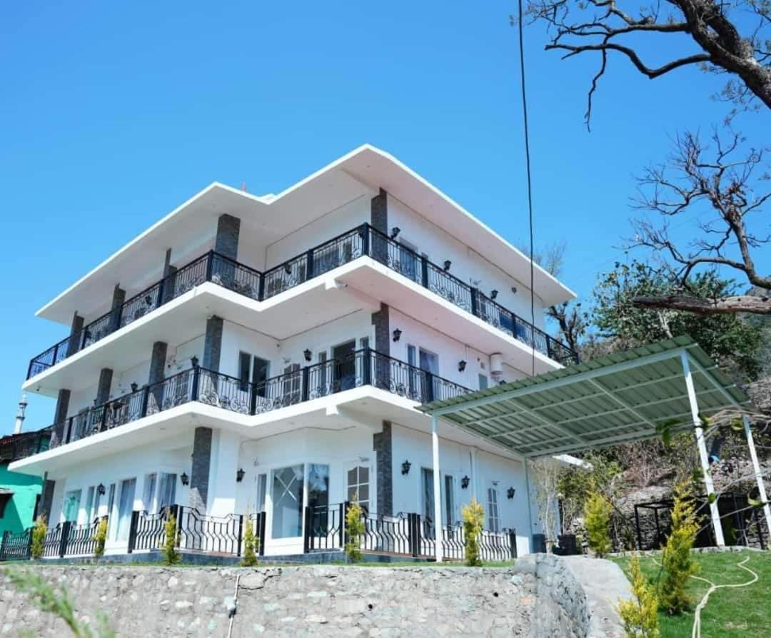The Periwinkle Homestay Bhimtal Exterior photo