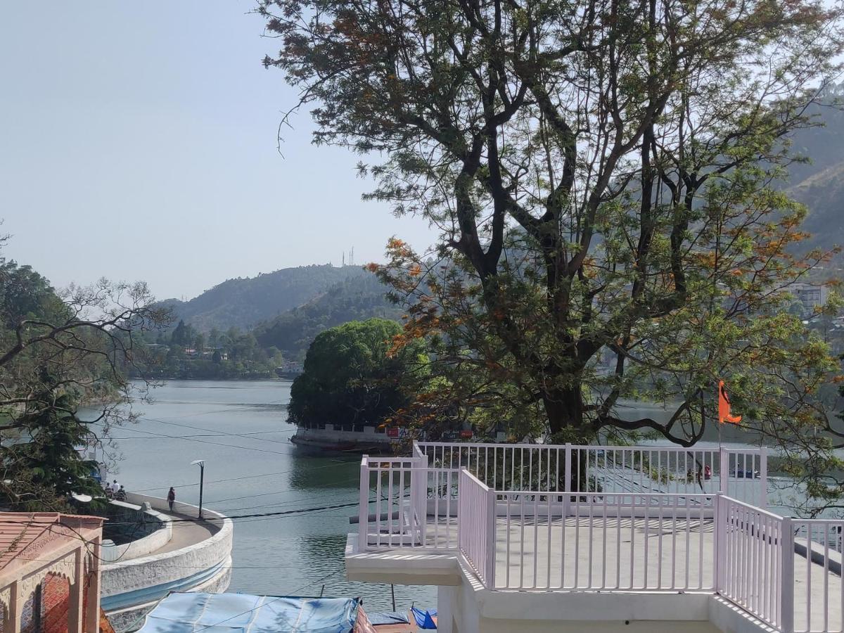 The Periwinkle Homestay Bhimtal Exterior photo