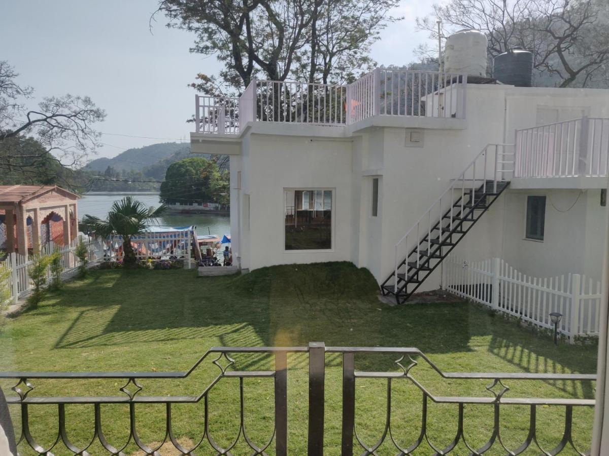 The Periwinkle Homestay Bhimtal Exterior photo