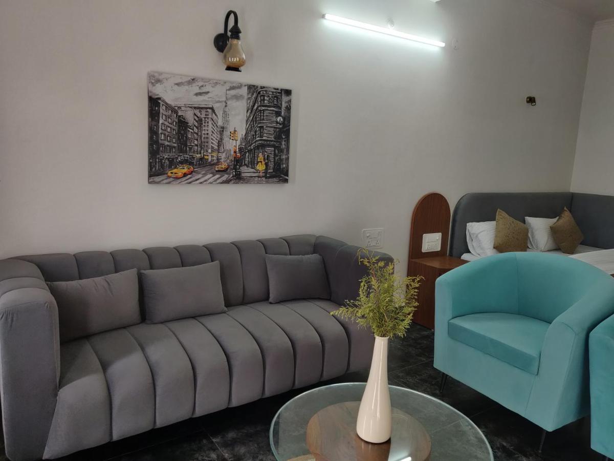 The Periwinkle Homestay Bhimtal Exterior photo