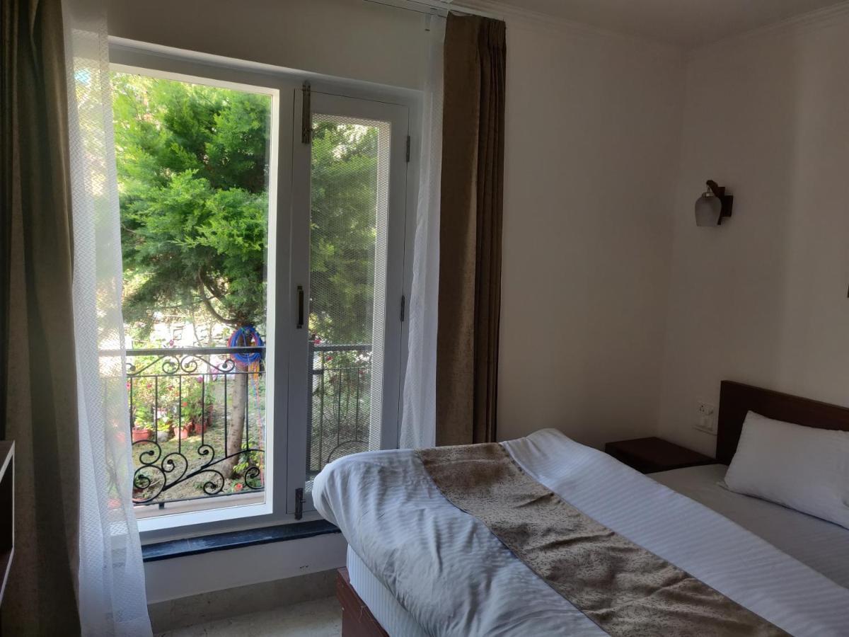 The Periwinkle Homestay Bhimtal Exterior photo